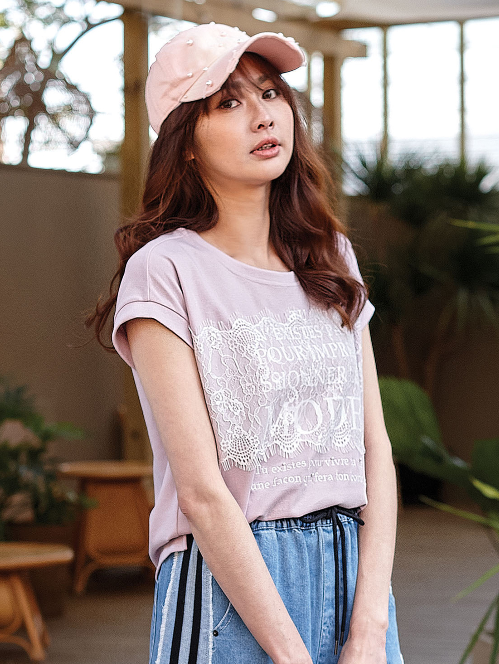 DITA甜美蕾絲法國袖T-SHIRT