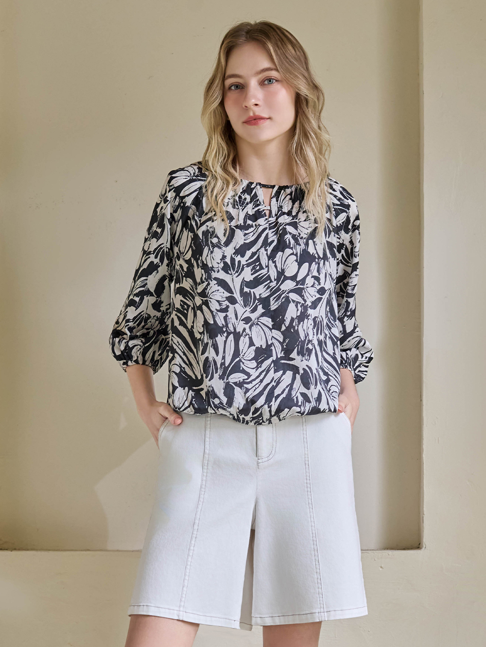 JOAN日常百搭修身五分寬短褲