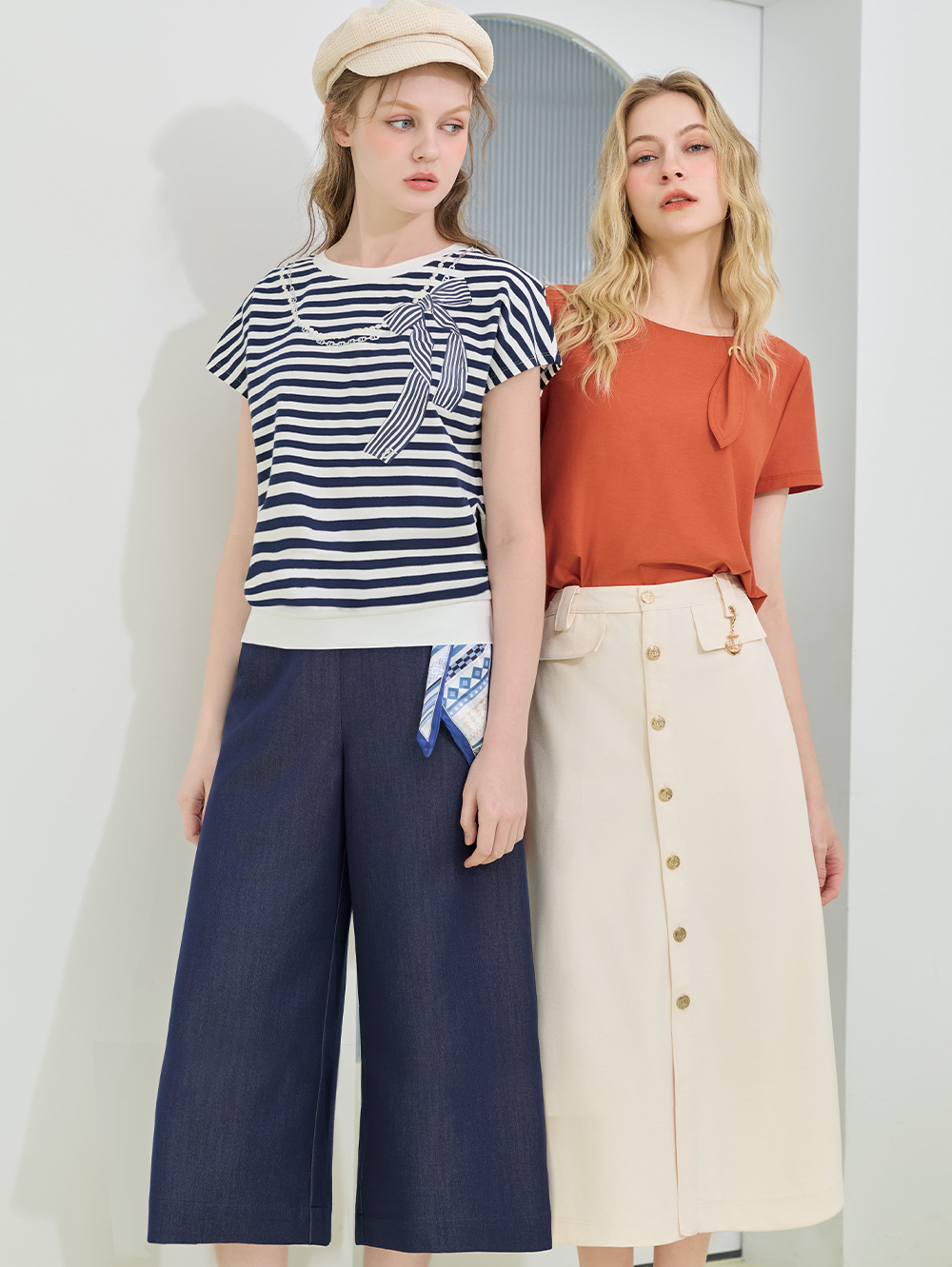 JOAN經典海軍風排釦鉛筆裙