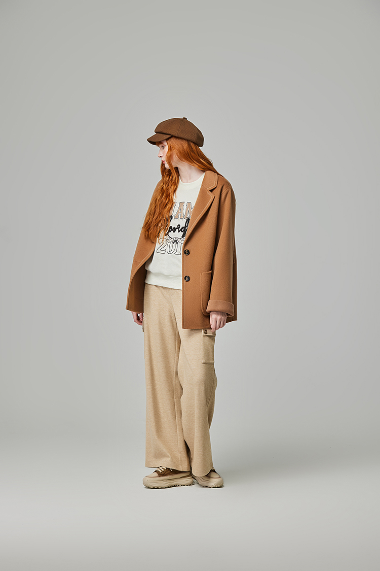 abito休閒字樣刺繡上衣