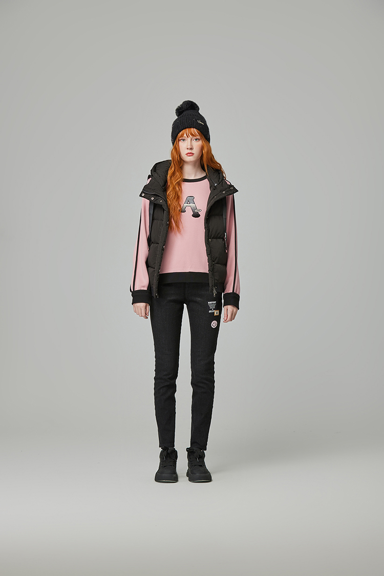 abito可愛電繡牛仔直筒褲