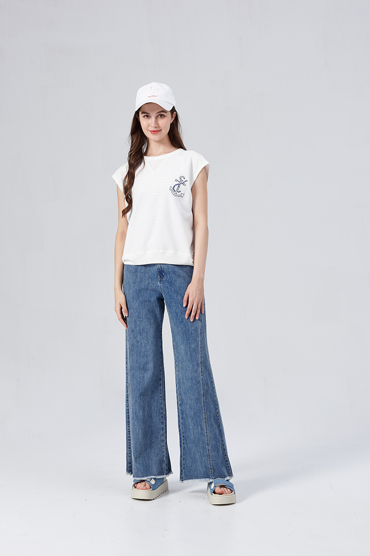 DITA兩件式簍空條紋T-SHIRT-附內搭