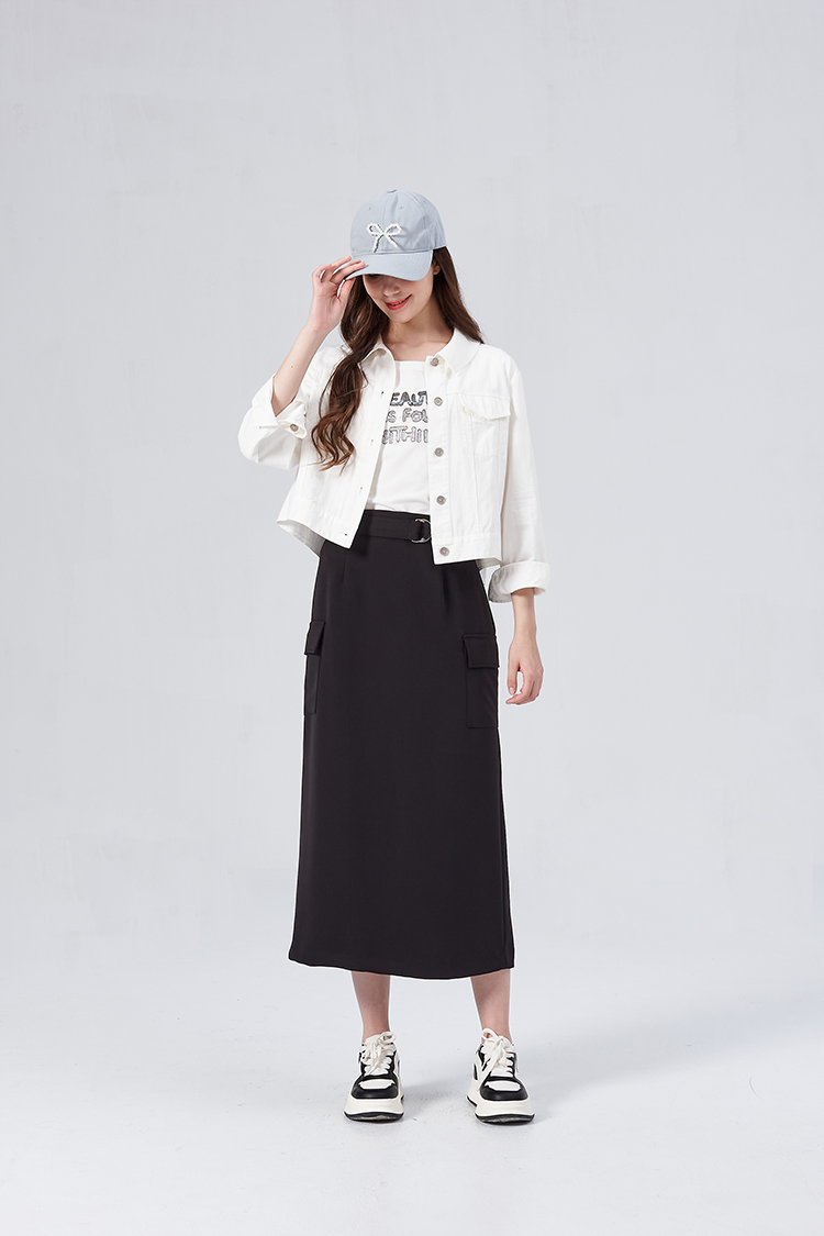 DITA精緻亮片字母T-SHIRT
