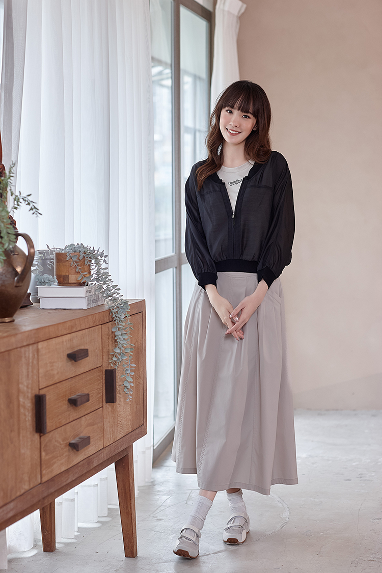 DITA質感剪接八片裙