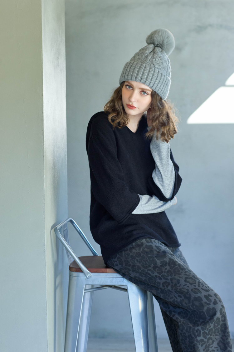 JOAN層次感休閒連帽針織上衣