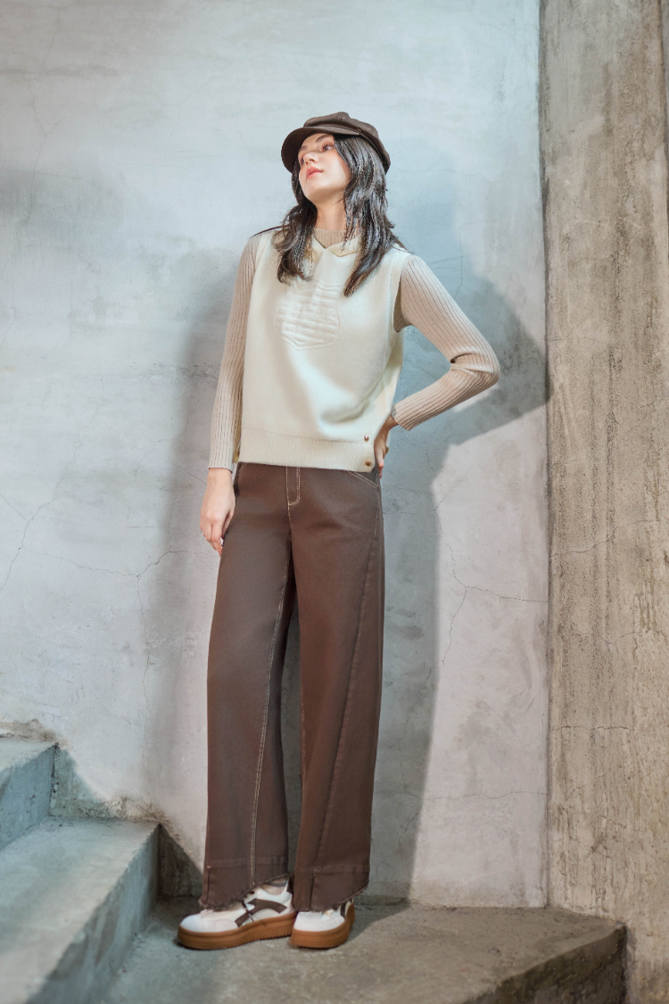 JOAN立體壓紋針織連帽背心