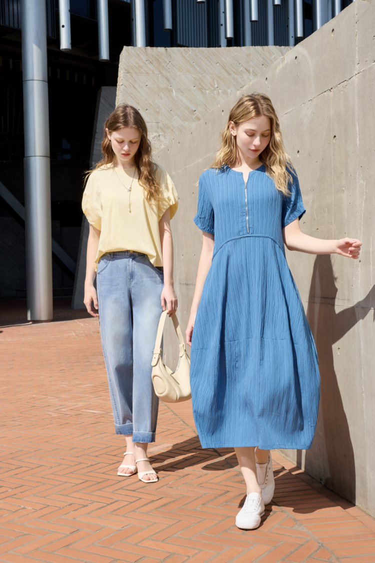 JOAN微寬輕鬆水洗牛仔褲