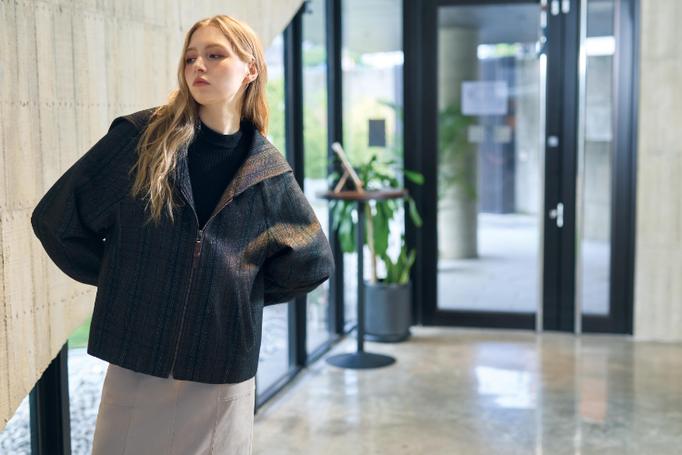 DENOVO大翻領拉鍊格紋外套