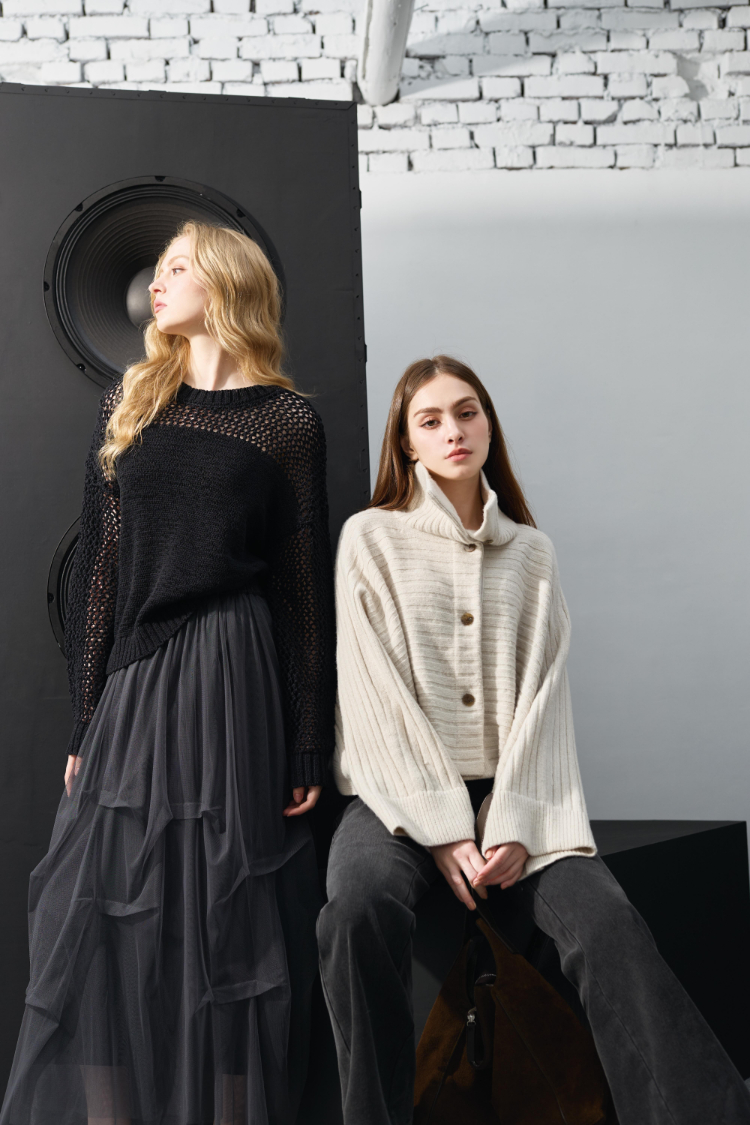 DENOVO輕磨毛彈性修身牛仔喇叭褲