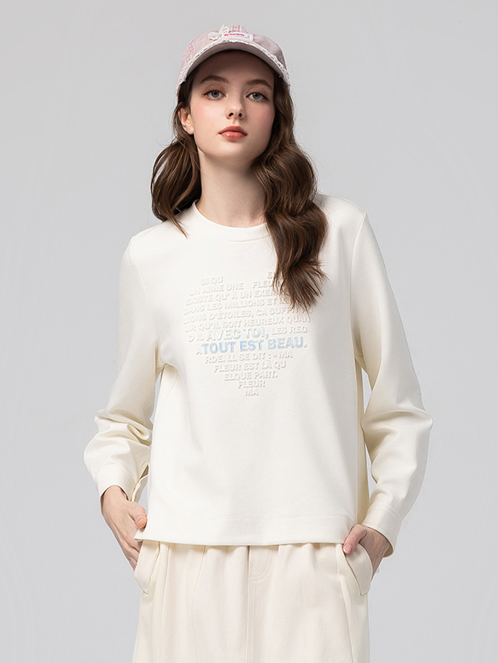 abito愛心字母鋼印上衣