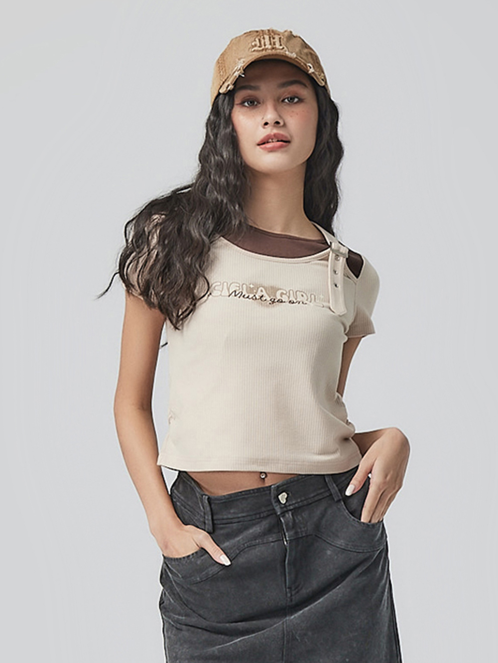 CIELA偷藏少女心的假兩件上衣