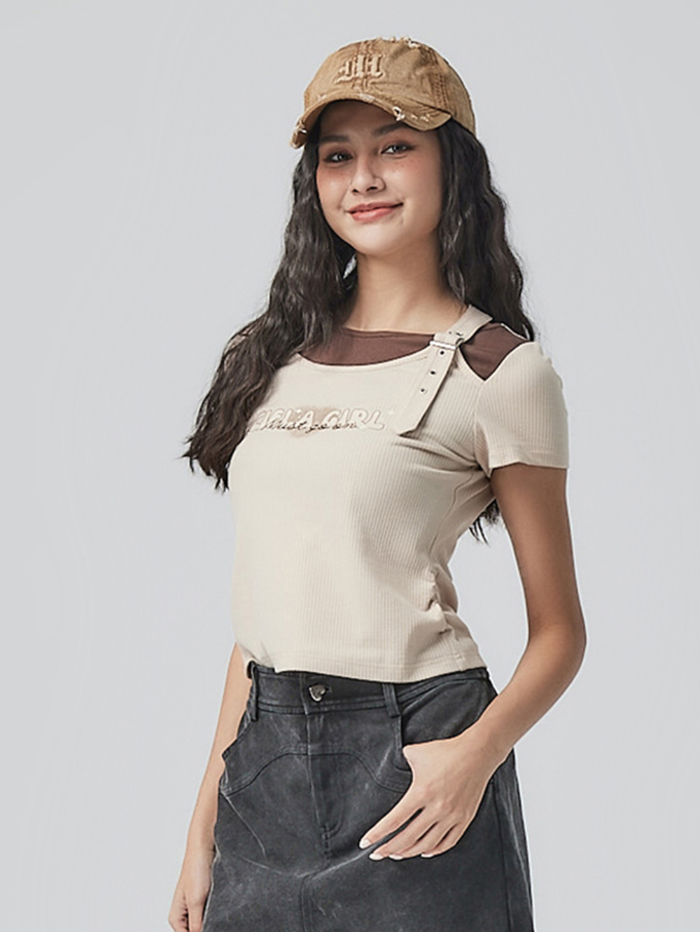 CIELA偷藏少女心的假兩件上衣