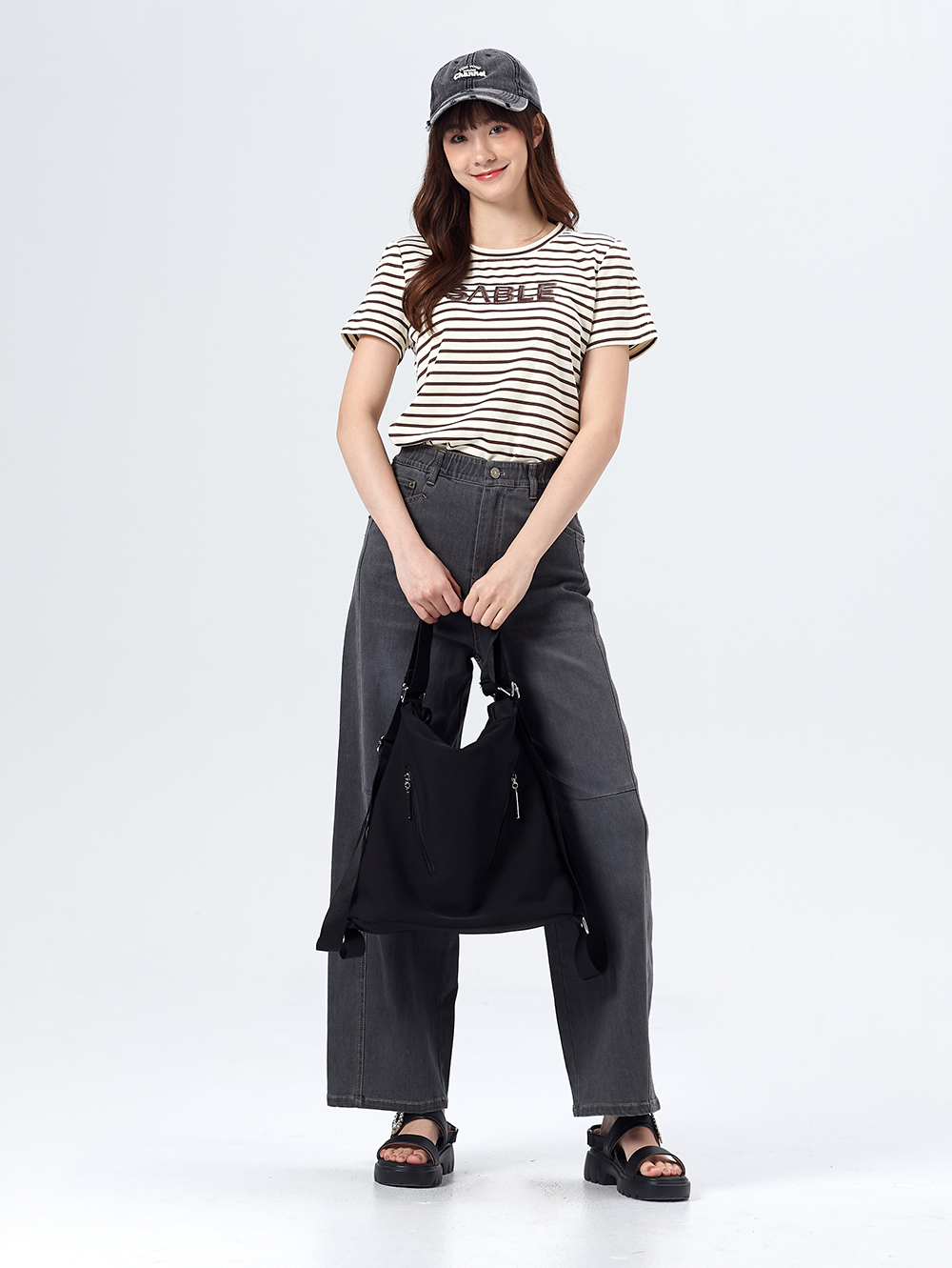 DITA個性剪接牛仔寬褲