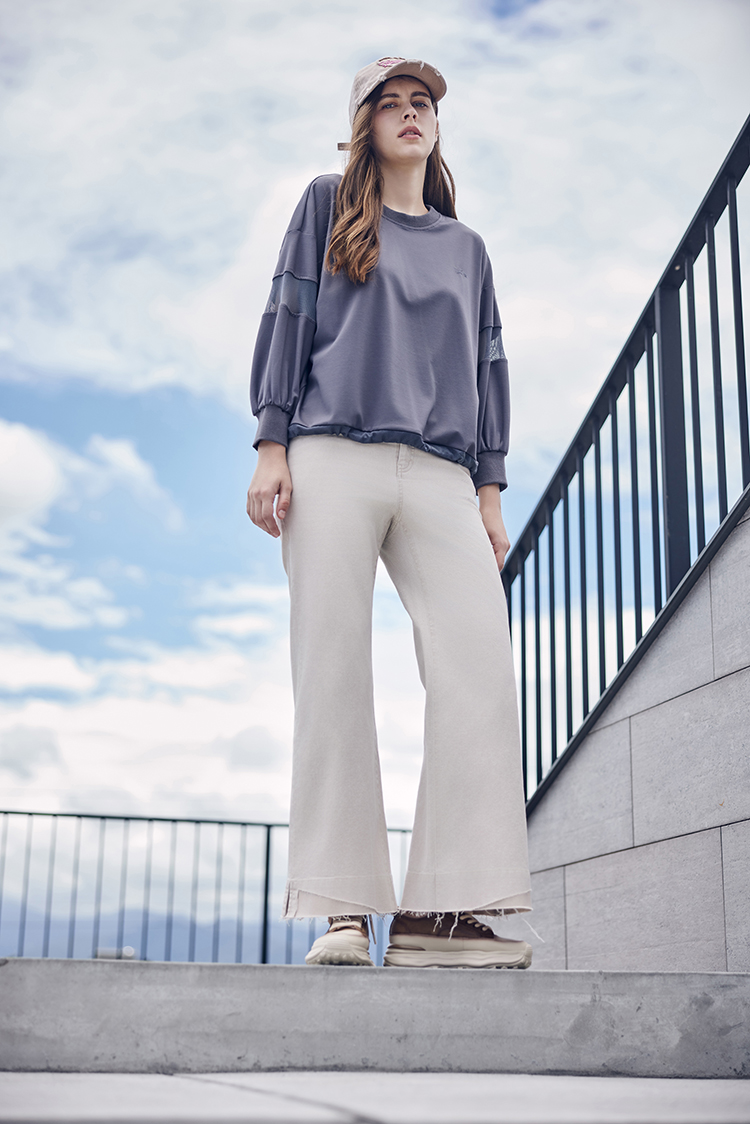 abito修長不收邊牛仔寬褲