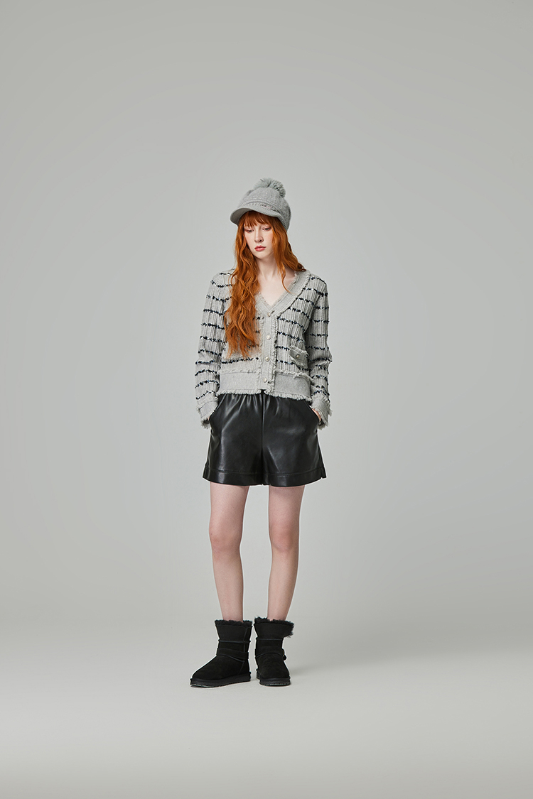 abito鬆緊腰頭皮革短褲