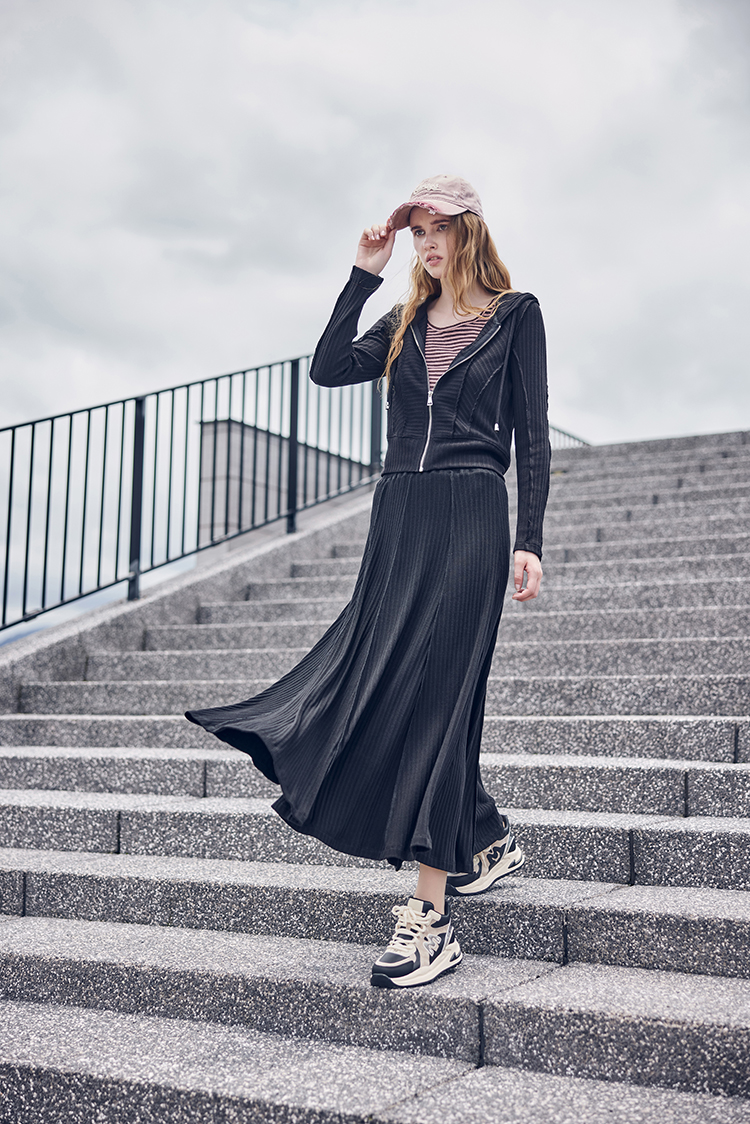 abito個性特殊剪裁長裙