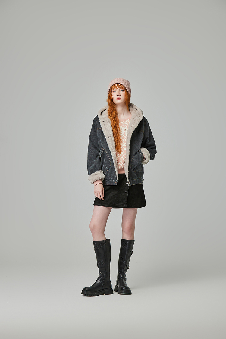 abito牛仔絨毛連帽外套