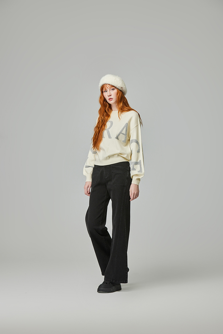 abito圓領短版字母針織上衣