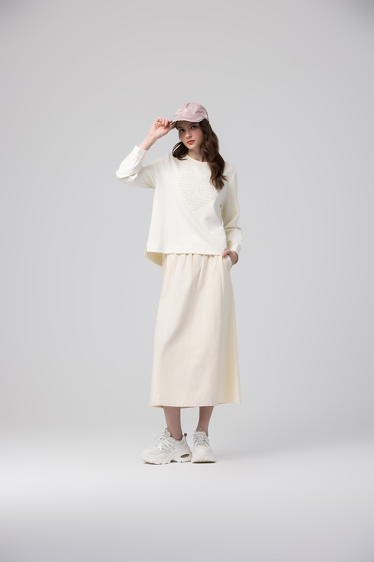 abito愛心字母鋼印上衣