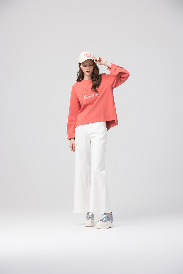 abito愛心字母鋼印上衣