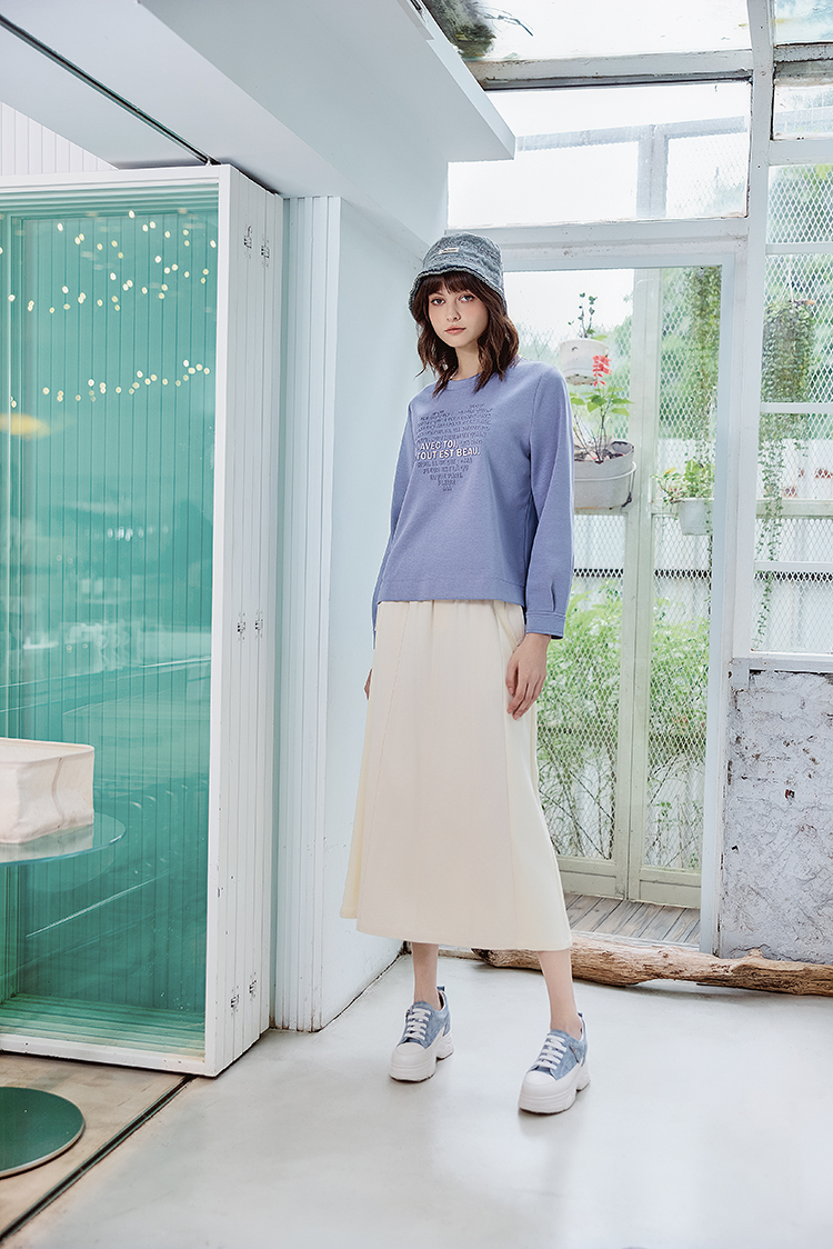 abito愛心字母鋼印上衣