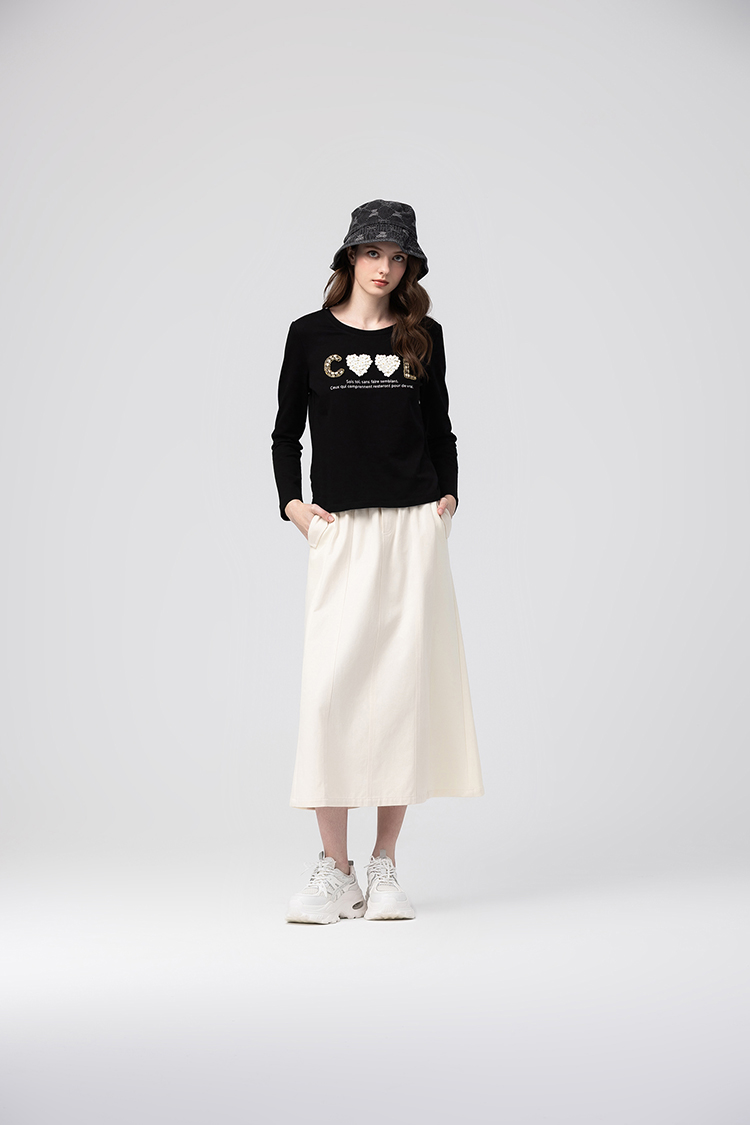 abito精緻花瓣字母上衣