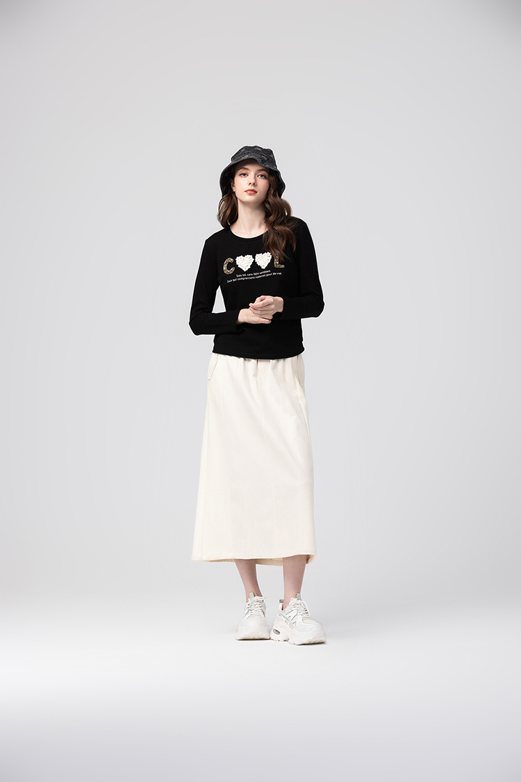 abito精緻花瓣字母上衣