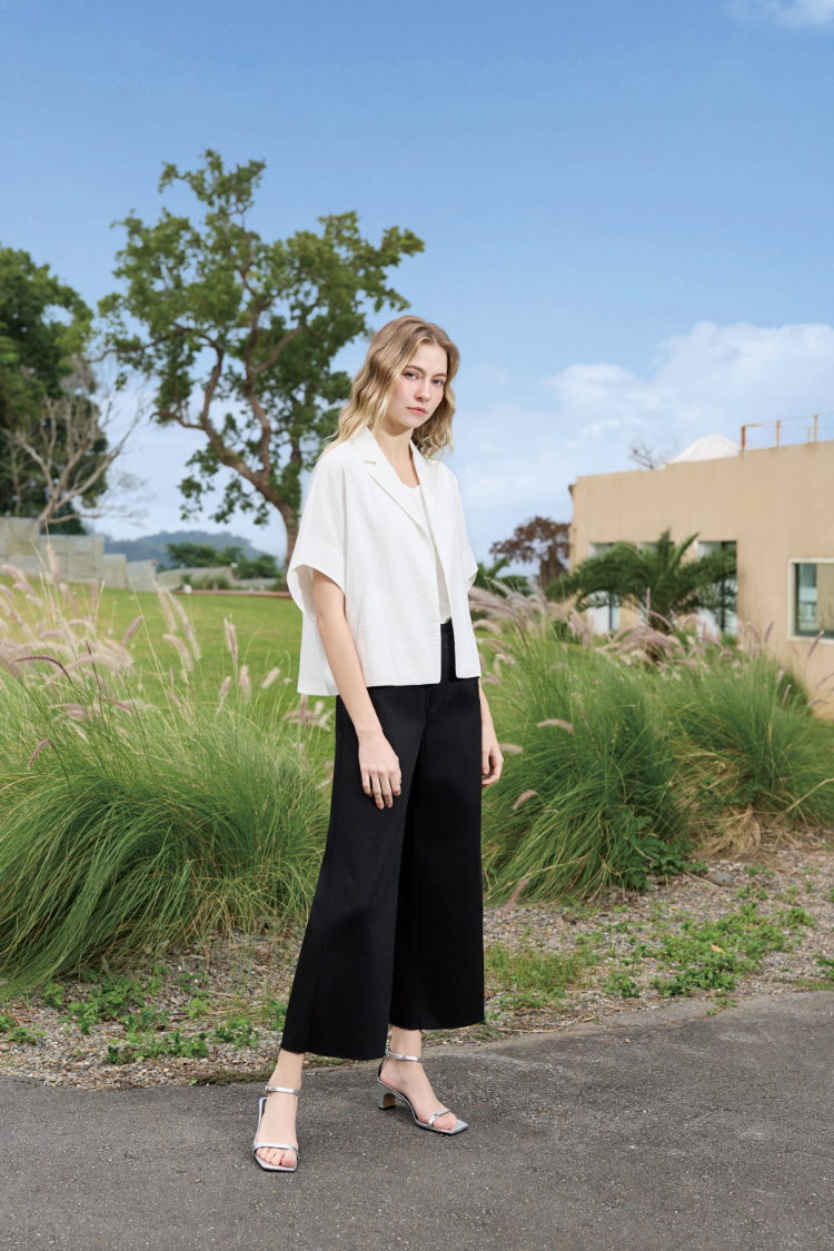 DENOVO極簡輕薄翻領短版外衫